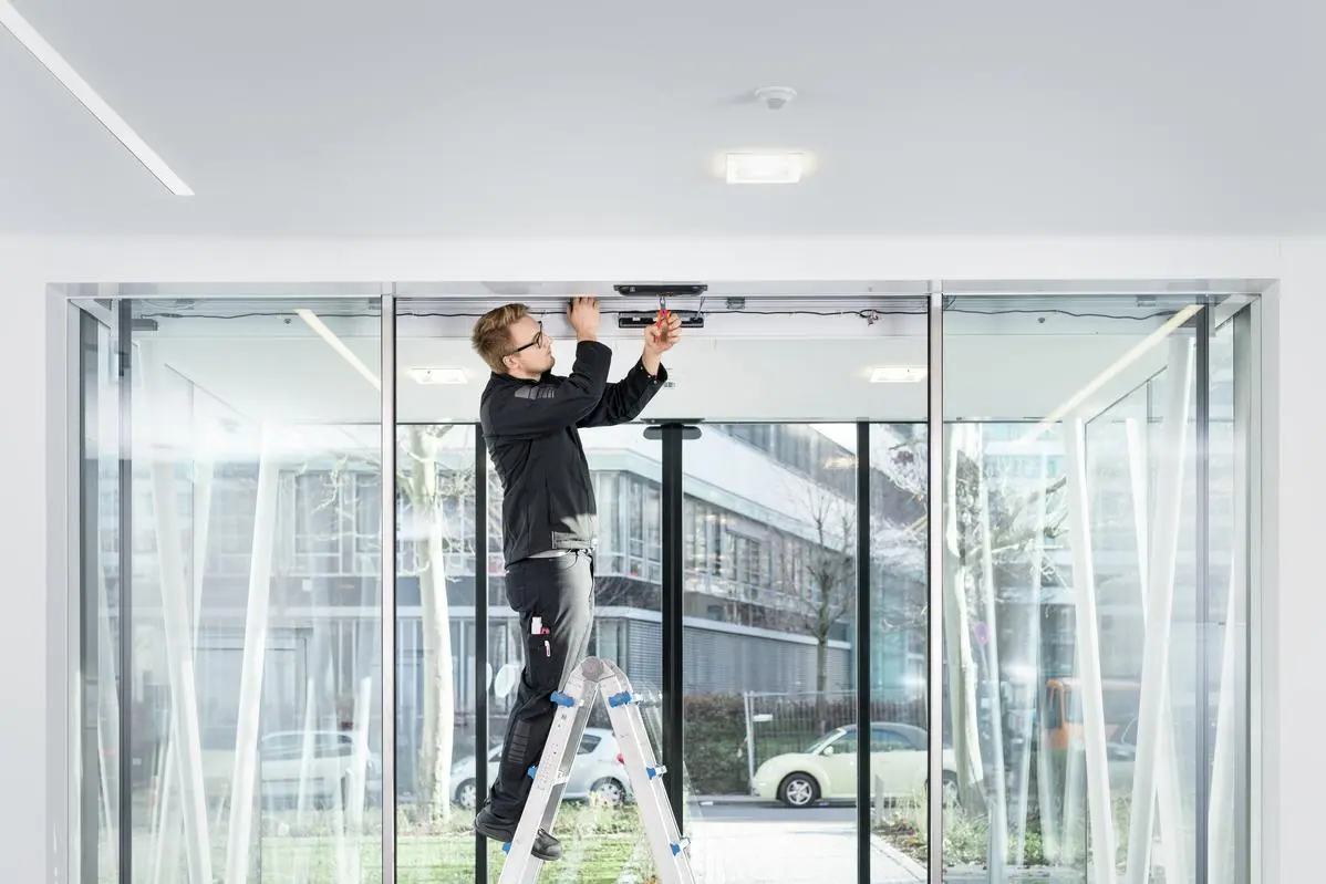 Automatic Door Maintenance